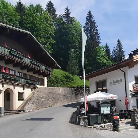 Forellenstube Penzion Lofer